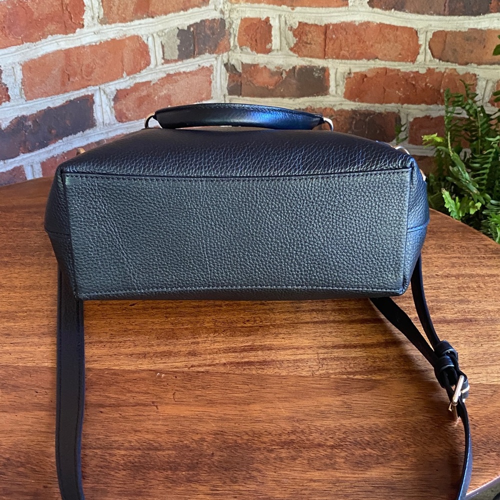 Coach Black pebbled leather satchel, like new condition with dust bag - Picture 3 of 6